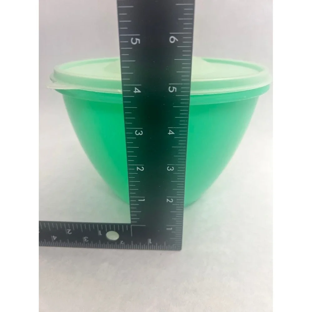 Vintage Tupperware Wonderlier Bowl Jade Green with Lid 679-8 Retro Storage 7in